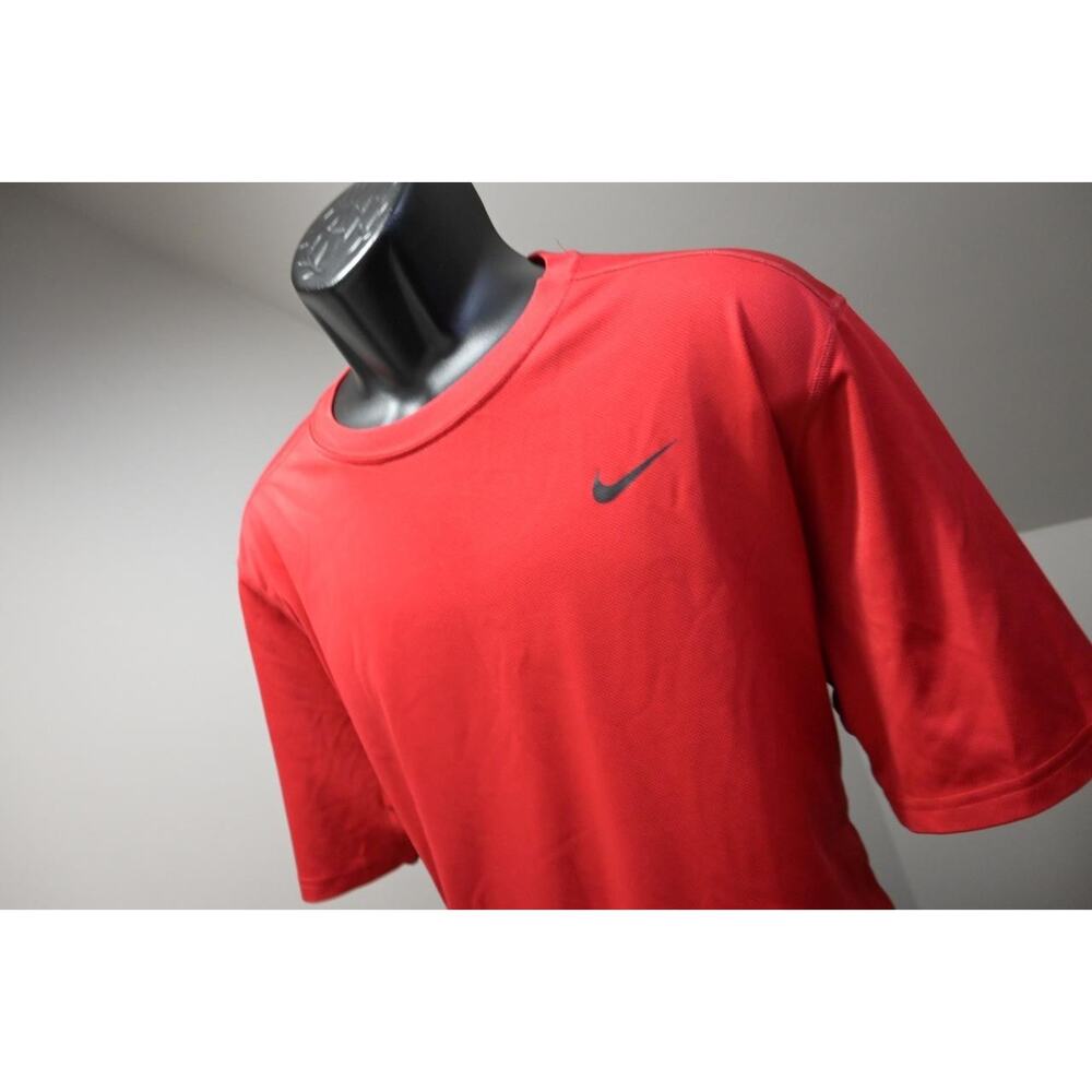 Nike Gym Shirt Mens 2XL Red Dri Fit Performance Athletic Tee Excellent